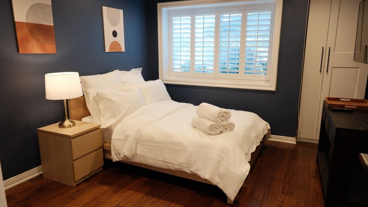 Photo of Bedroom in Woodland Hills