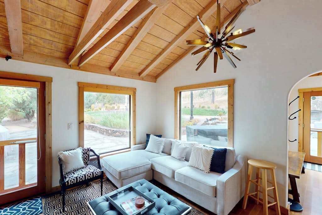 Photo of Bedroom in Glen Ellen