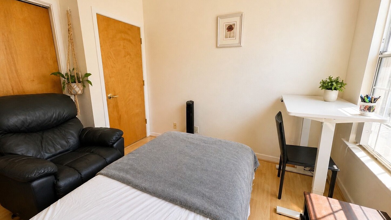 Photo of Bedroom in Nob Hill