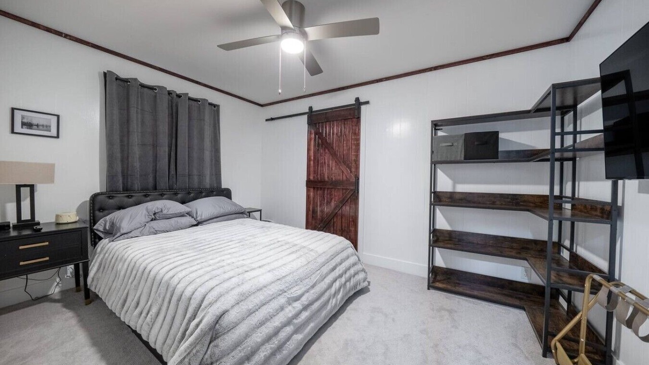 Photo of Bedroom in Crescent City