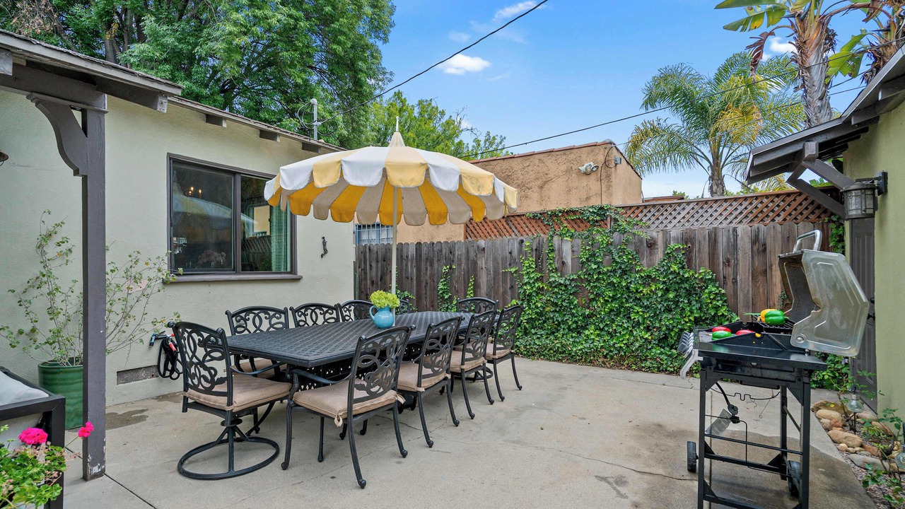 Photo of Outdoor in Sherman Oaks