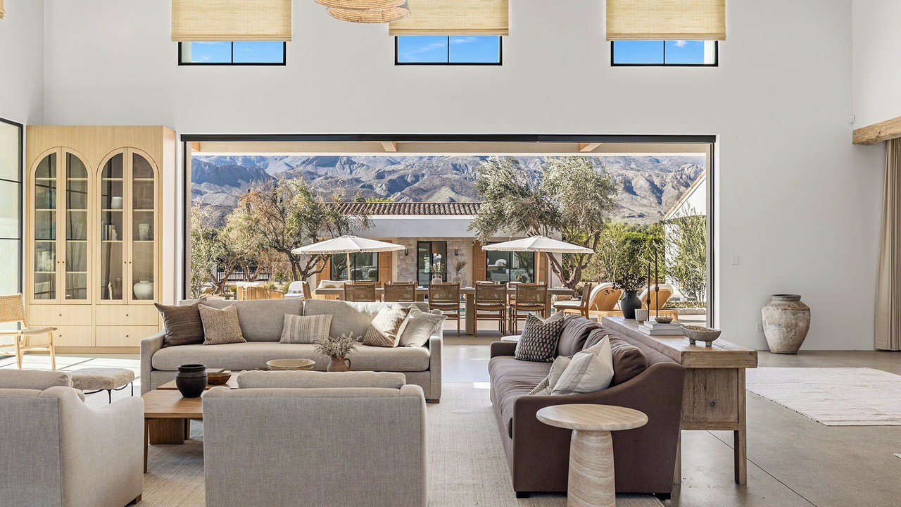 Photo of Livingroom in La Quinta