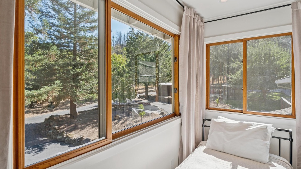 Photo of Bedroom in Santa Rosa