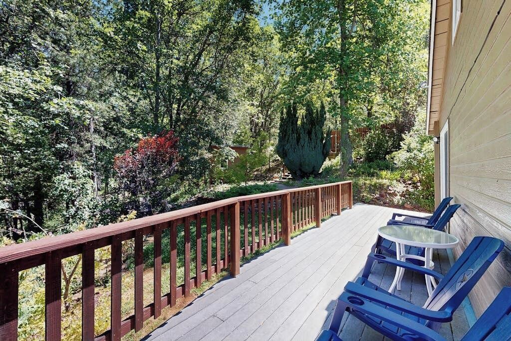 Photo of Outdoor in Hathaway Pines