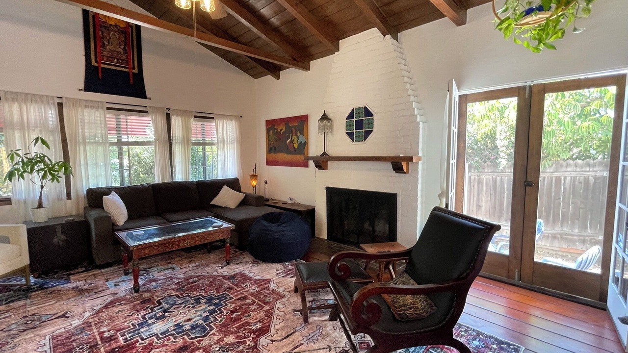 Photo of Livingroom in Eagle Rock