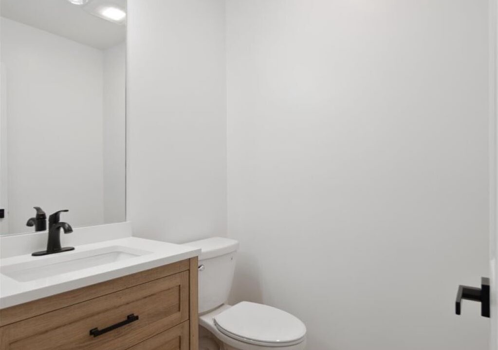 Photo of Bathroom in Anaheim Colony Historic District