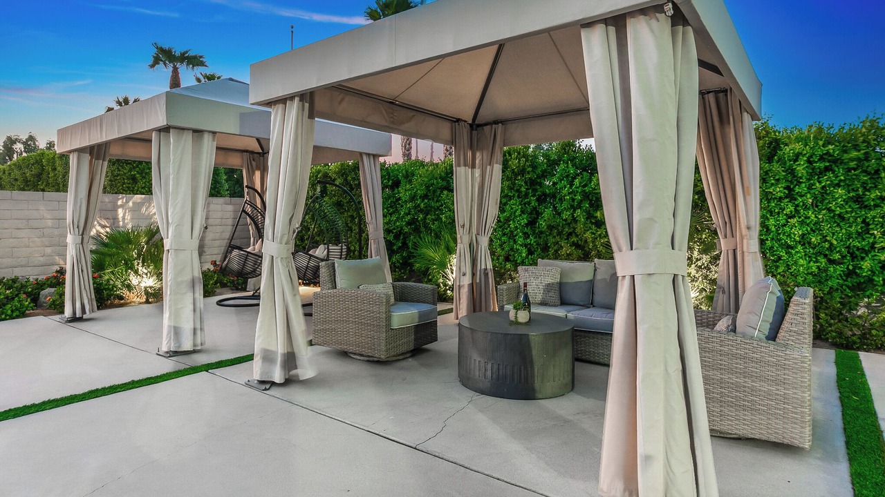 Photo of Patio Balcony in Bermuda Dunes