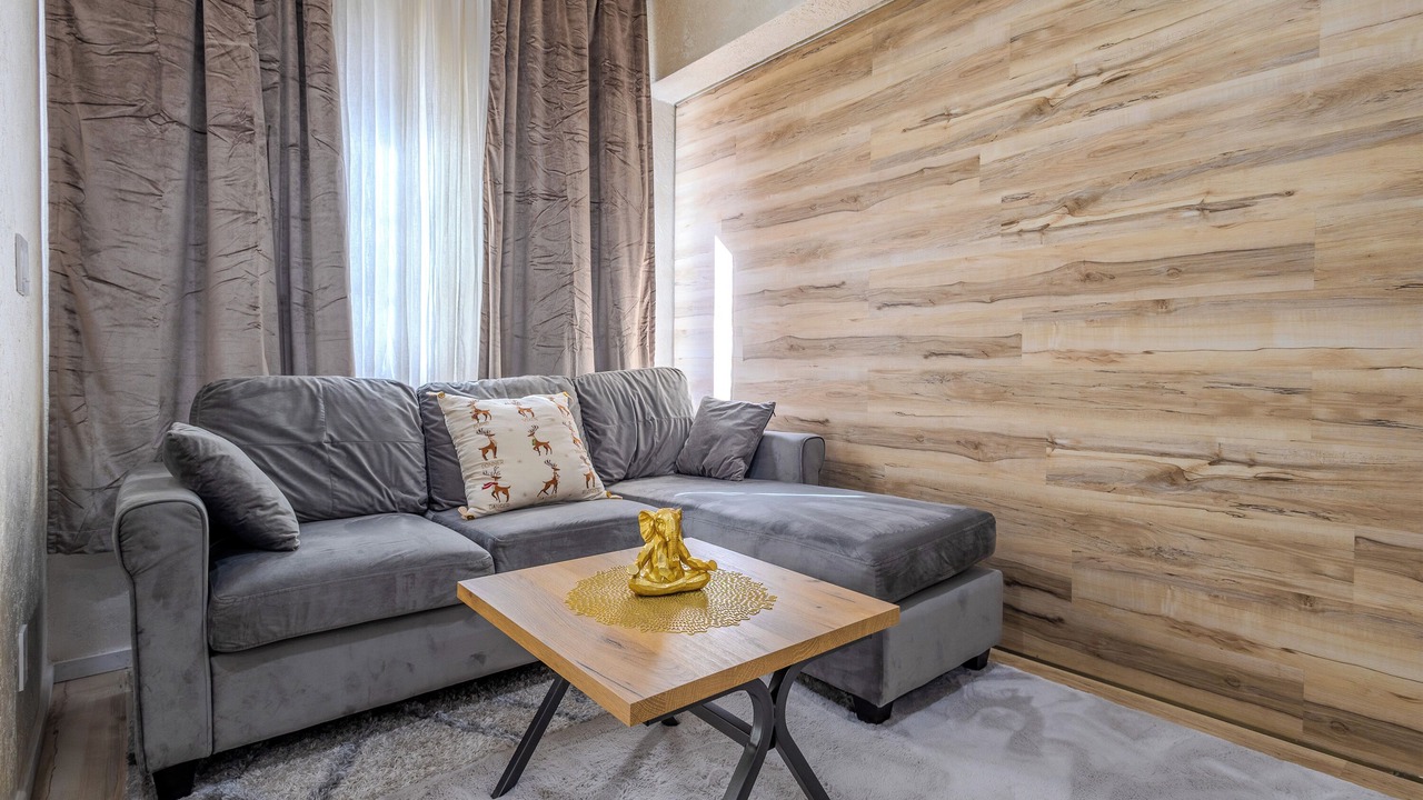 Photo of Livingroom in Pacific - Edison