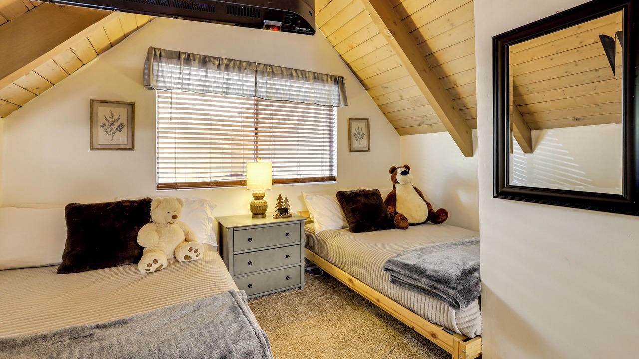 Photo of Bedroom in Arrowhead Villas