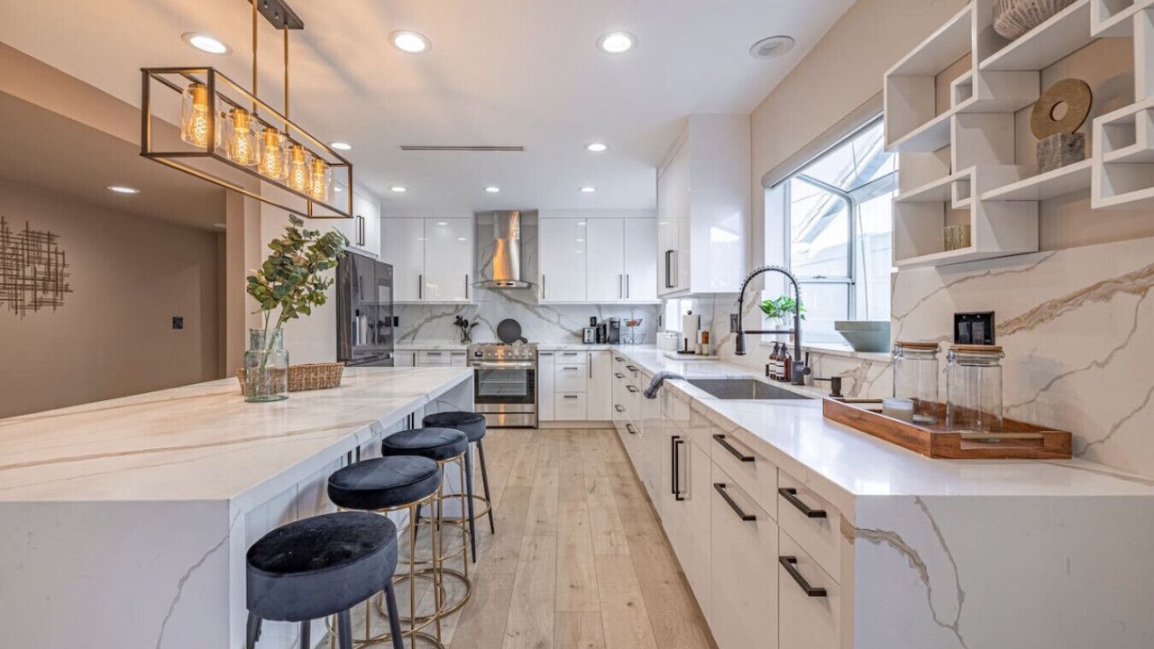 Photo of Kitchen in Valley Glen