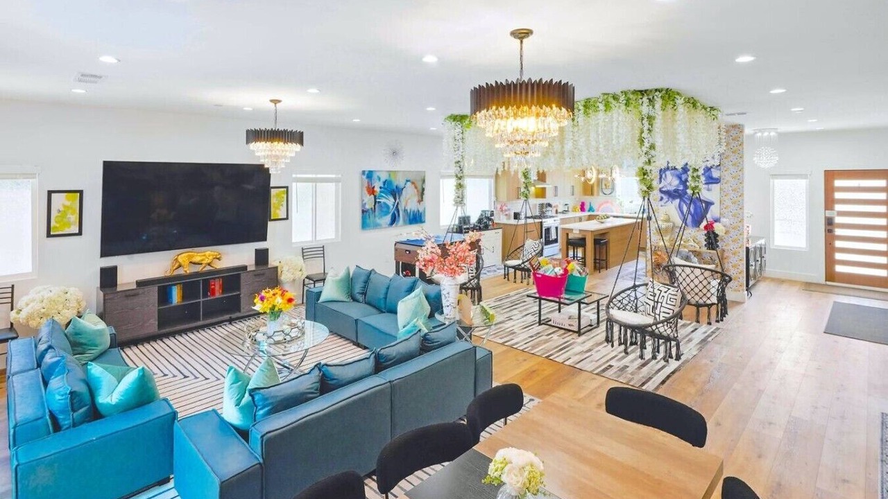Photo of Livingroom in North Hollywood