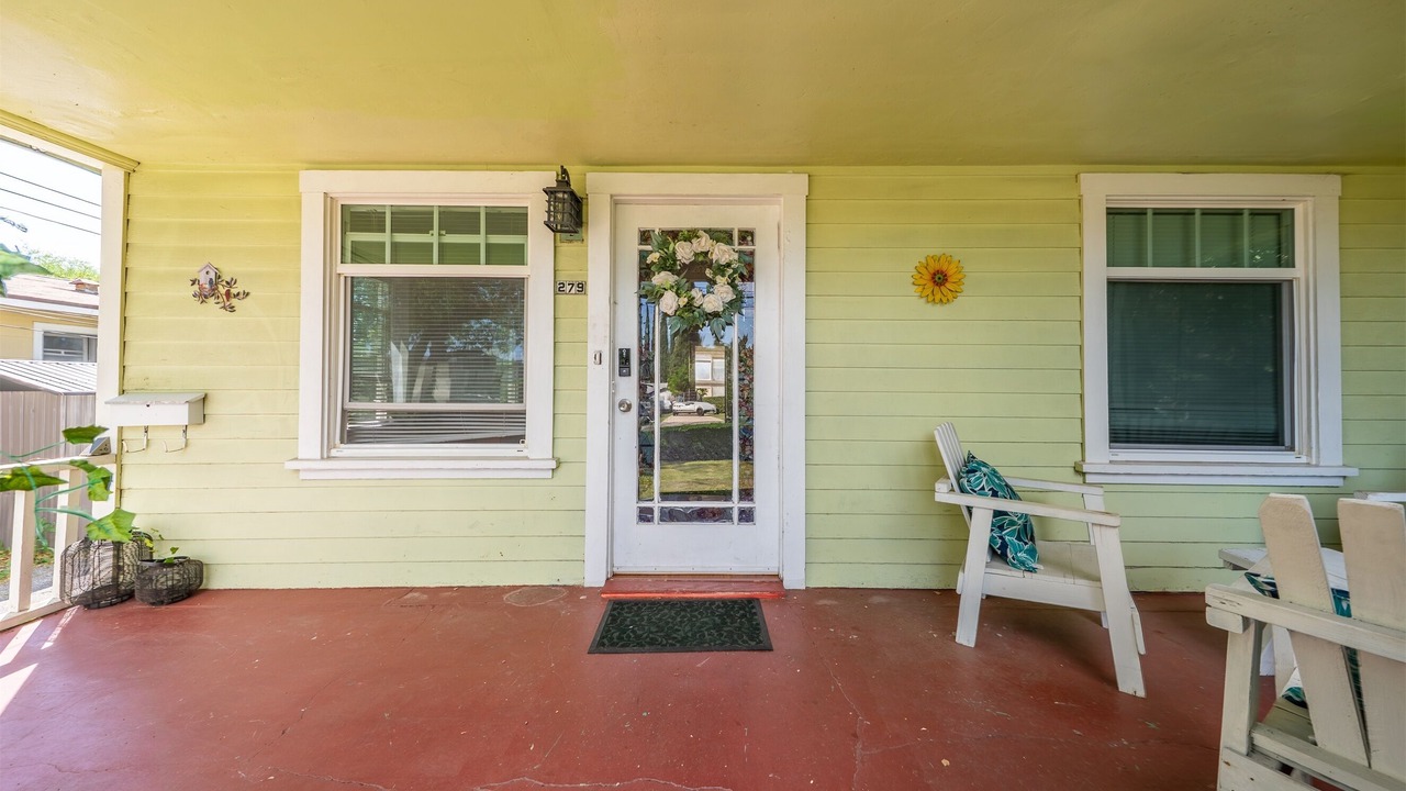 Photo of Patio Balcony in Mid Central