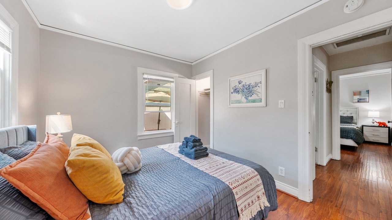 Photo of Bedroom in Mid Central