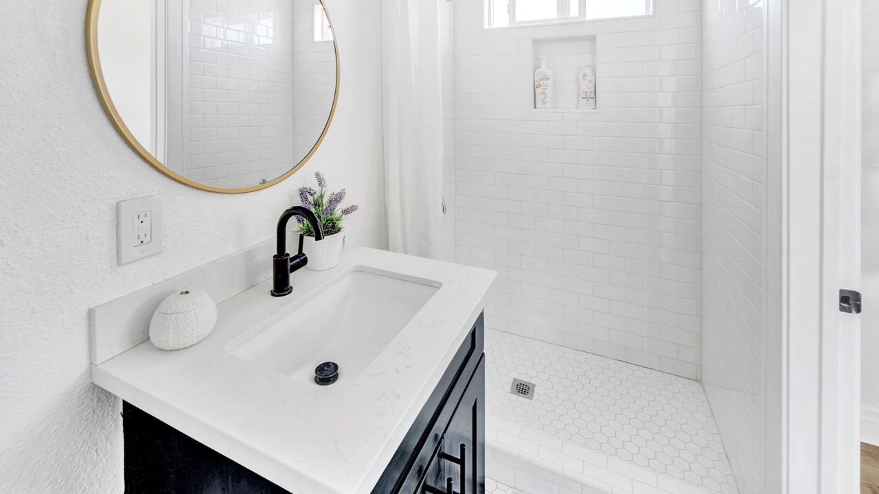 Photo of Bathroom in View Park-Windsor Hills