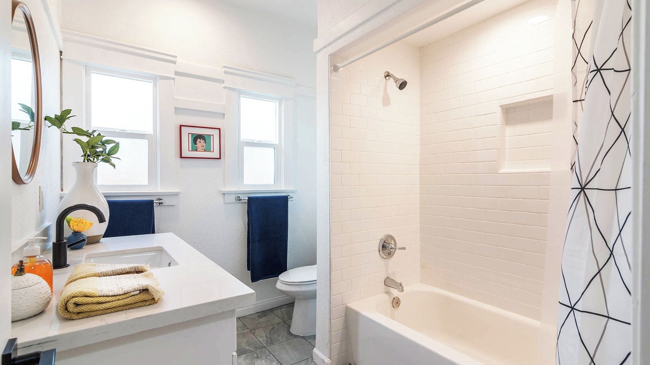 Photo of Bathroom in View Park-Windsor Hills