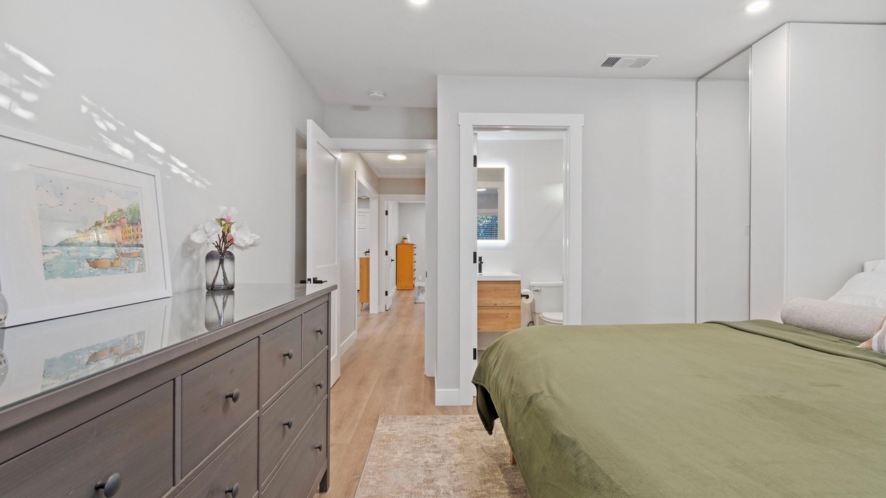 Photo of Bedroom in Redwood City