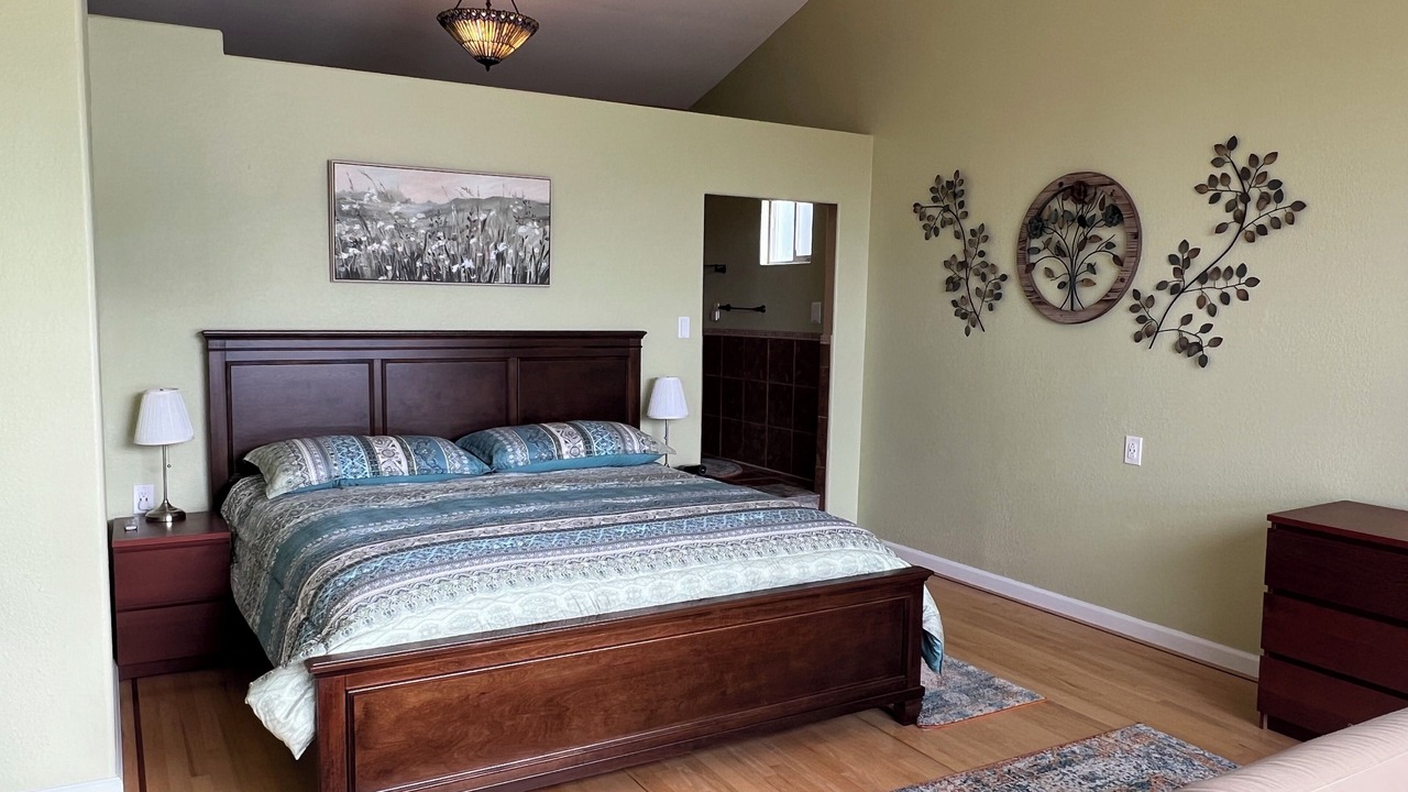 Photo of Bedroom in Clearlake