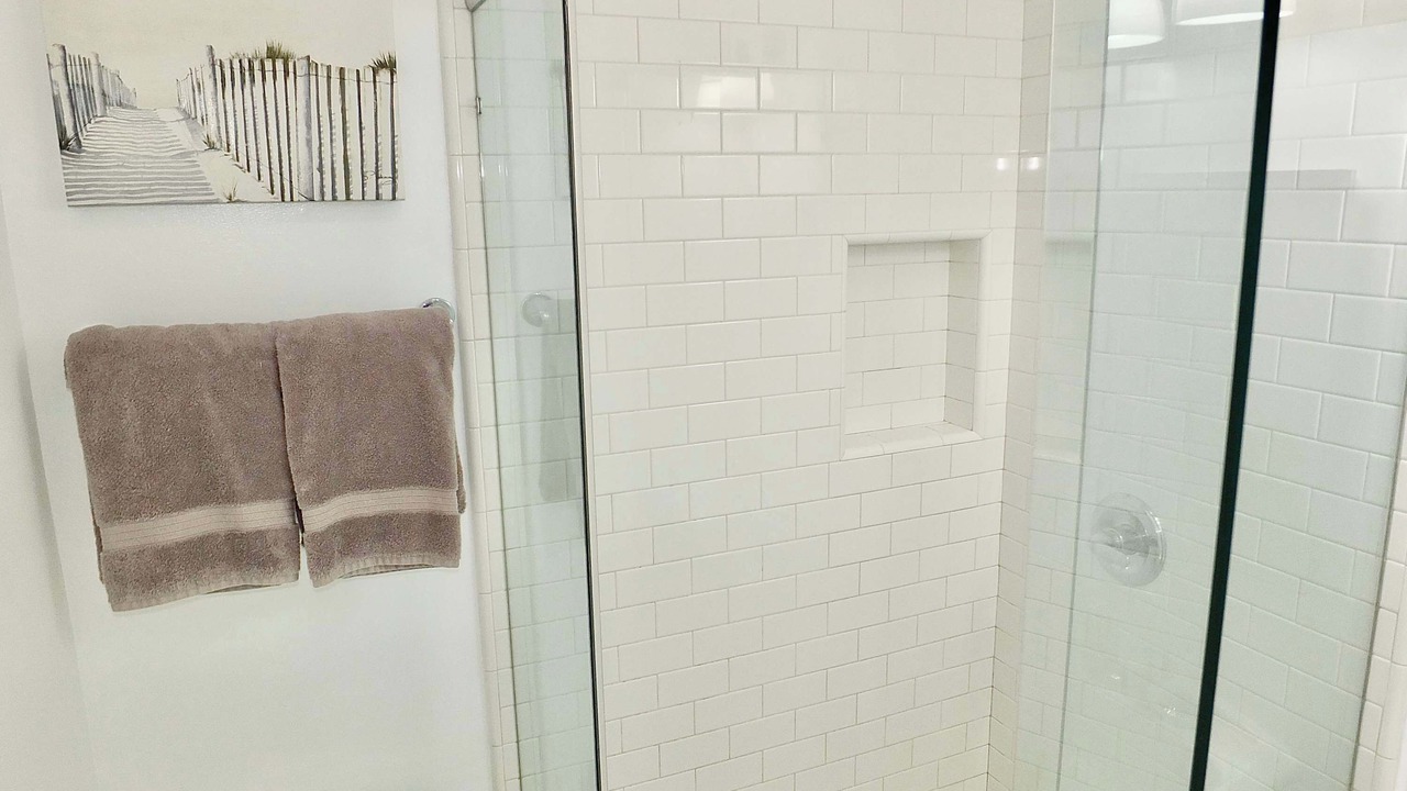 Photo of Bathroom in Peninsula