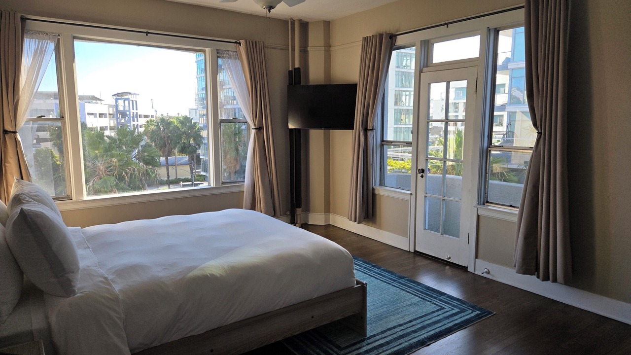 Photo of Bedroom in Waterfront