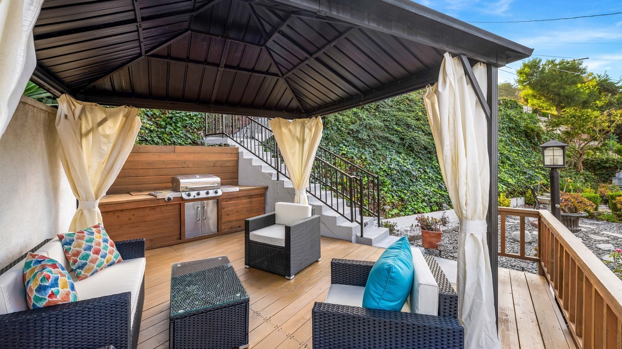 Photo of Patio Balcony in Ladera Heights