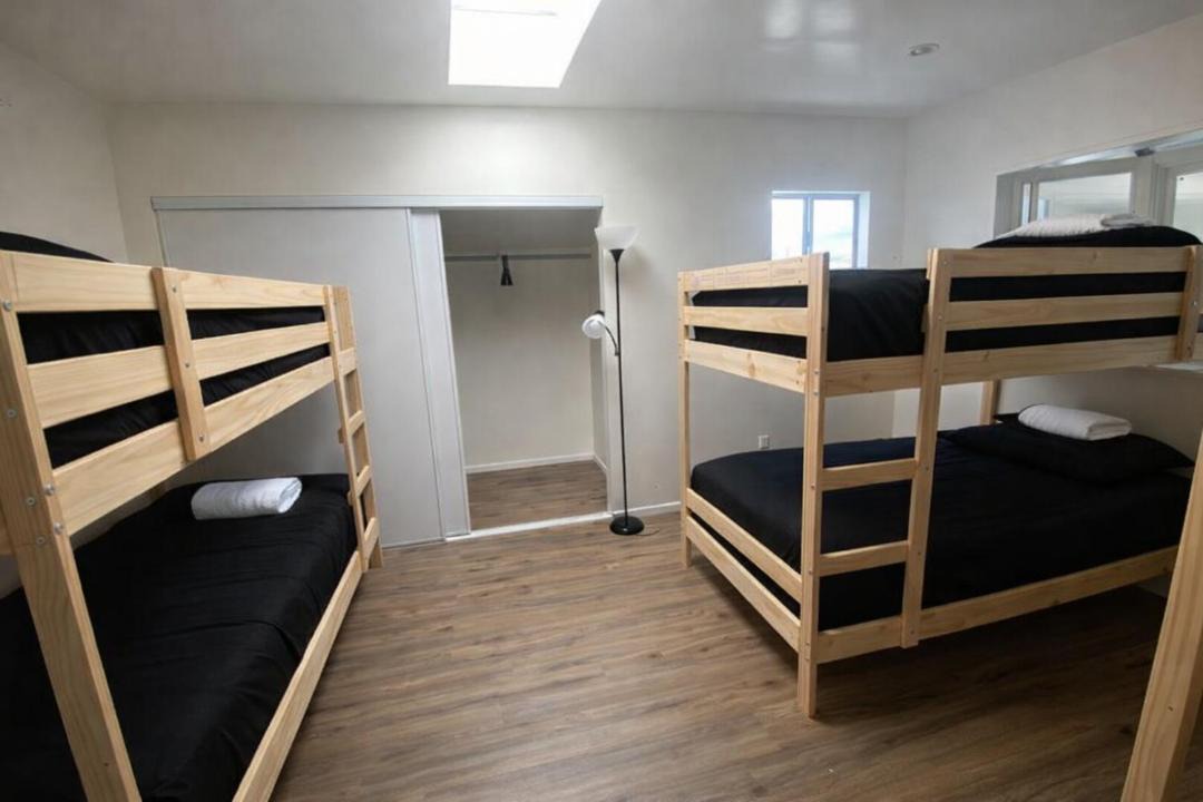 Photo of Bedroom in Pico - Robertson