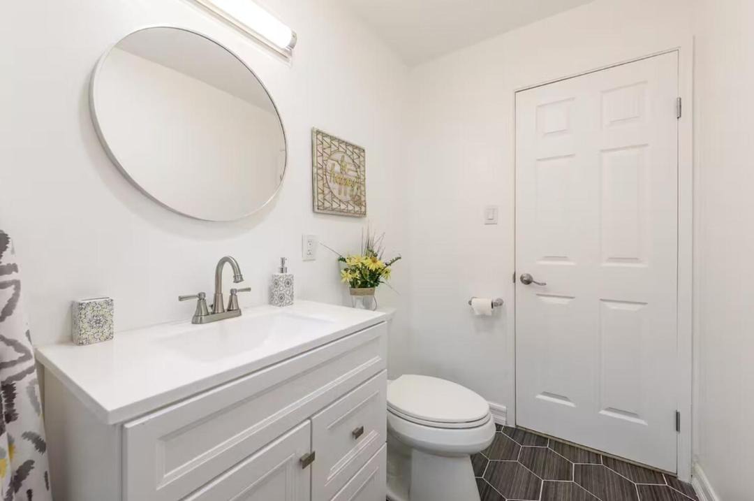 Photo of Bathroom in Mid-City