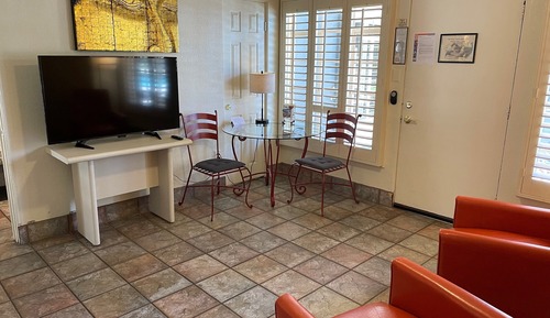 Standard Suite, Courtyard View