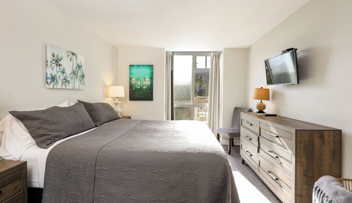 Condo, 1 King Bed with Sofa bed, Pool Access, Garden View (F112)