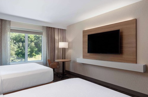 Redwood Valley Hotel | Wyndham Garden Redwood Valley/Ukiah