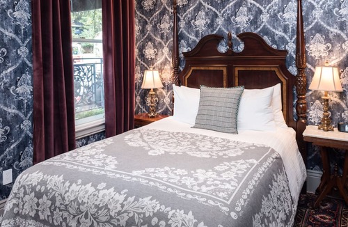 Lower Pacific Heights Bed & Breakfast | The Monte Cristo