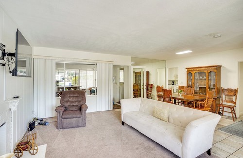 Downey Cottage | 12 Mi to Dtwn LA: Family Home w/Patio + Yard!