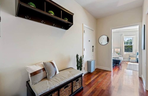 Inner Richmond Condo | Refined 3BR Retreat in the Heart of Inner Richmond, Near Presidio, Golden Gate Park & Clement Street