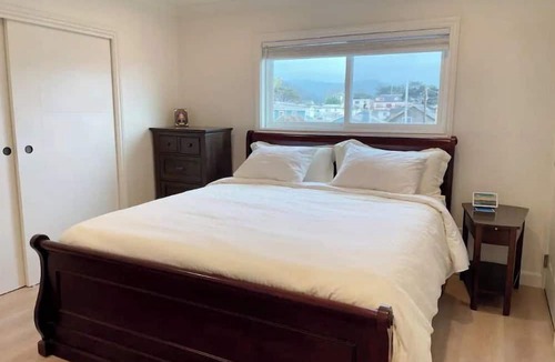 Sharp Park Apartment | New Coastal Home🐠 Steps to pier🐢 16mins to SFO✈️