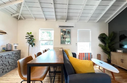 Santa Ana Apartment | Stylish Apt Near Disney and Airport