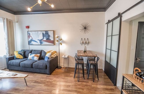 Downtown Apartment | Chic Getaway Downtown Hub Luxe Linens Near Transit