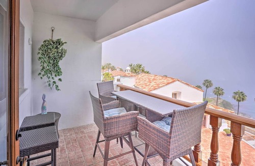 Avalon Condo | Quiet Avalon Getaway Villa w/Ocean View & Balcony