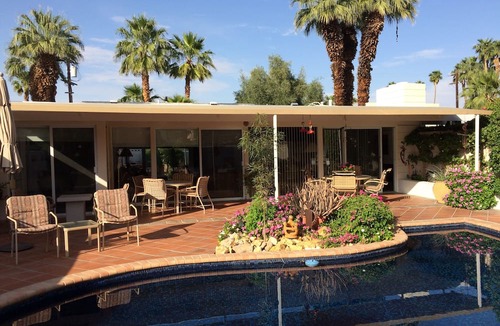 Palm Desert Condo | Location, location, location! El Paseo Jewel in the desert