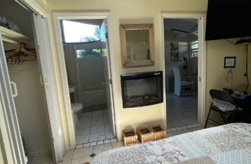 San Rafael Apartment | Hot Tub/Sauna/Jacuzzi/Massage Chair/Pets/Fireplace/15 Min to Golden Gate Bridge