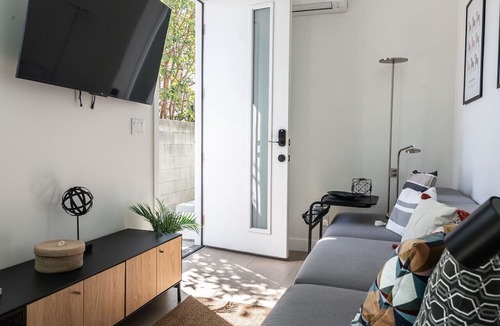 NoHo Arts District Apartment | 1BR Scandinavian-Style Apt Built in 2024 w/PRIVATE OUTDOOR PATIO p81