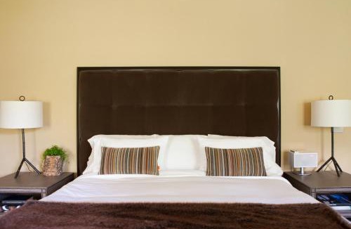 St. Helena Hotel | Wydown Hotel