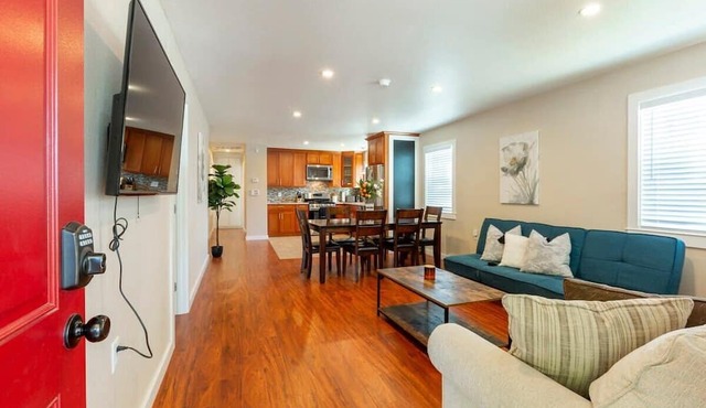 Marbella Lane - 3BR Upprlvl Dtwn SJ Ldry
