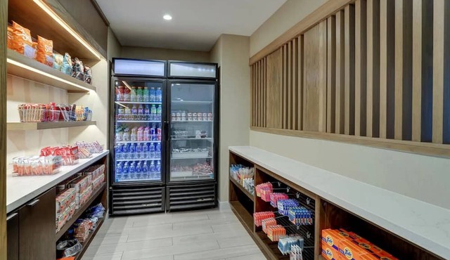 Stay In great Shape! Minutes to Levi's Stadium, Pet Friendly + Free Breakfast!
