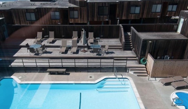 3731 The Ship's Prow ~ Oceanfront, Pools, Hot Tubs