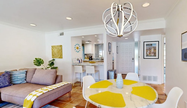 Dog Friendly Mid-Century Villa at The Coco Cabana with Pool, Spa & Tennis Courts
