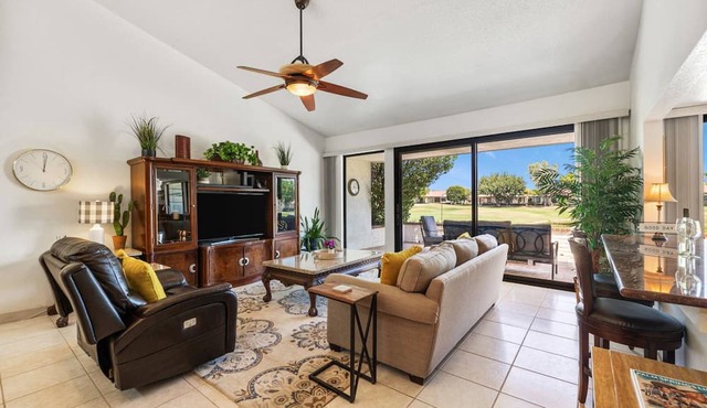 Golf Course Views, Pool, Spa, Dine Al Fresco