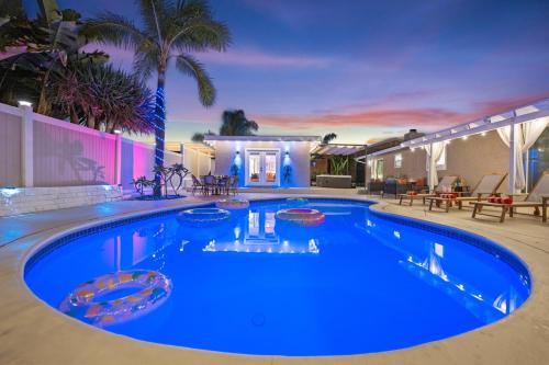 California Dreamin Resort-Style Pool House