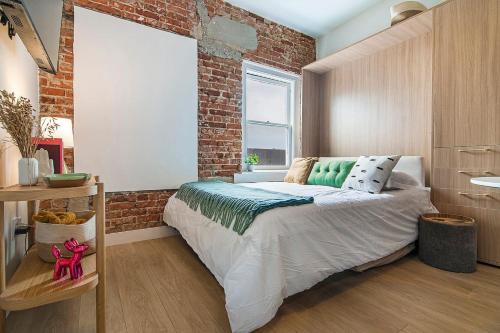 Newly Renovated Glendale Studio - #203