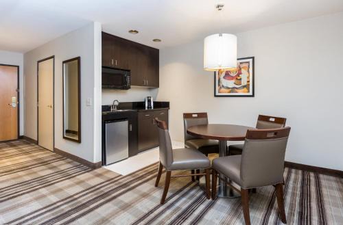 Holiday Inn Express San Diego - Sea World Area by IHG
